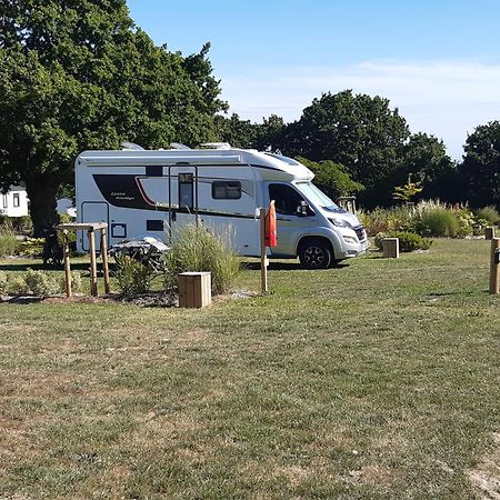 Les Moutiers Camping Les Brillas מראה חיצוני תמונה
