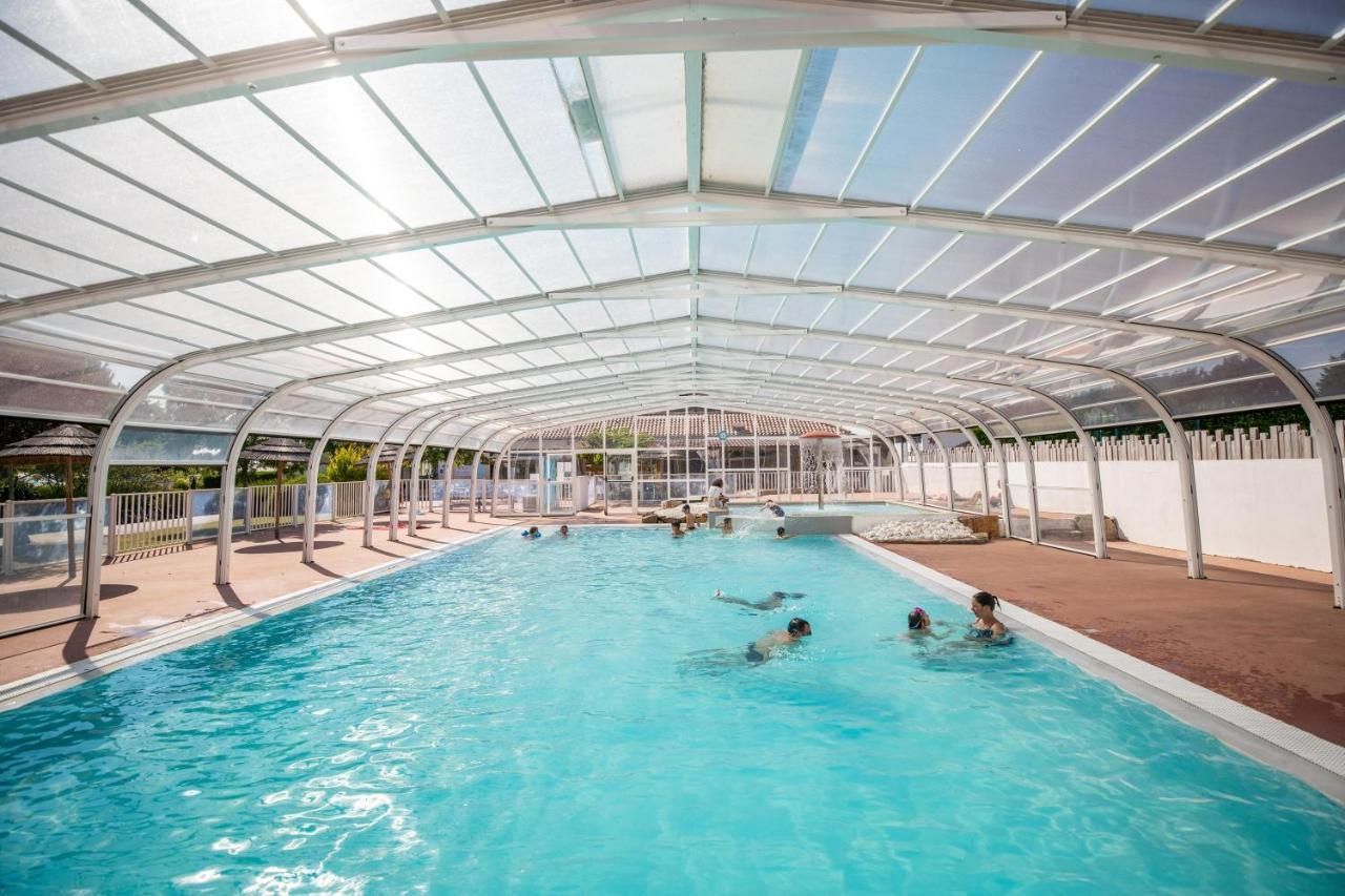 Les Moutiers Camping Les Brillas מראה חיצוני תמונה