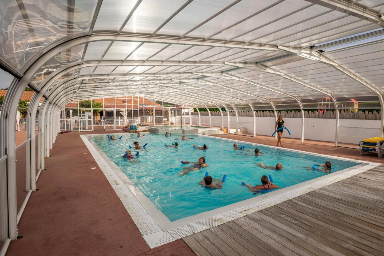 Les Moutiers Camping Les Brillas מראה חיצוני תמונה