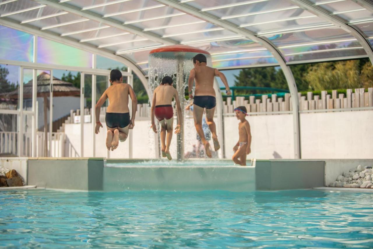 Les Moutiers Camping Les Brillas מראה חיצוני תמונה
